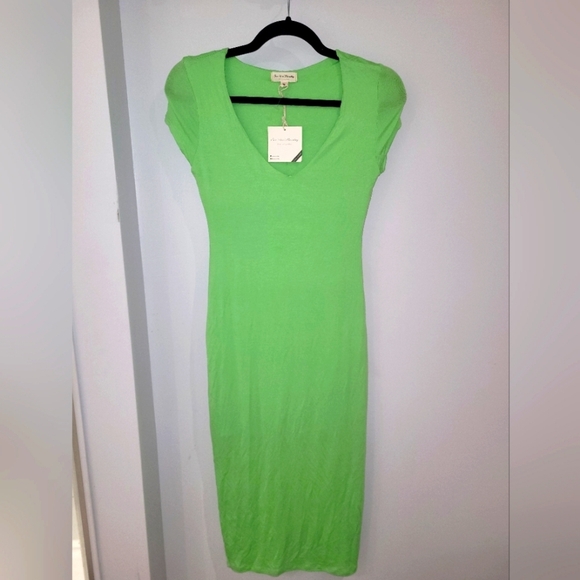 NWT-Green Bodycon dress- Medium - Picture 1 of 3